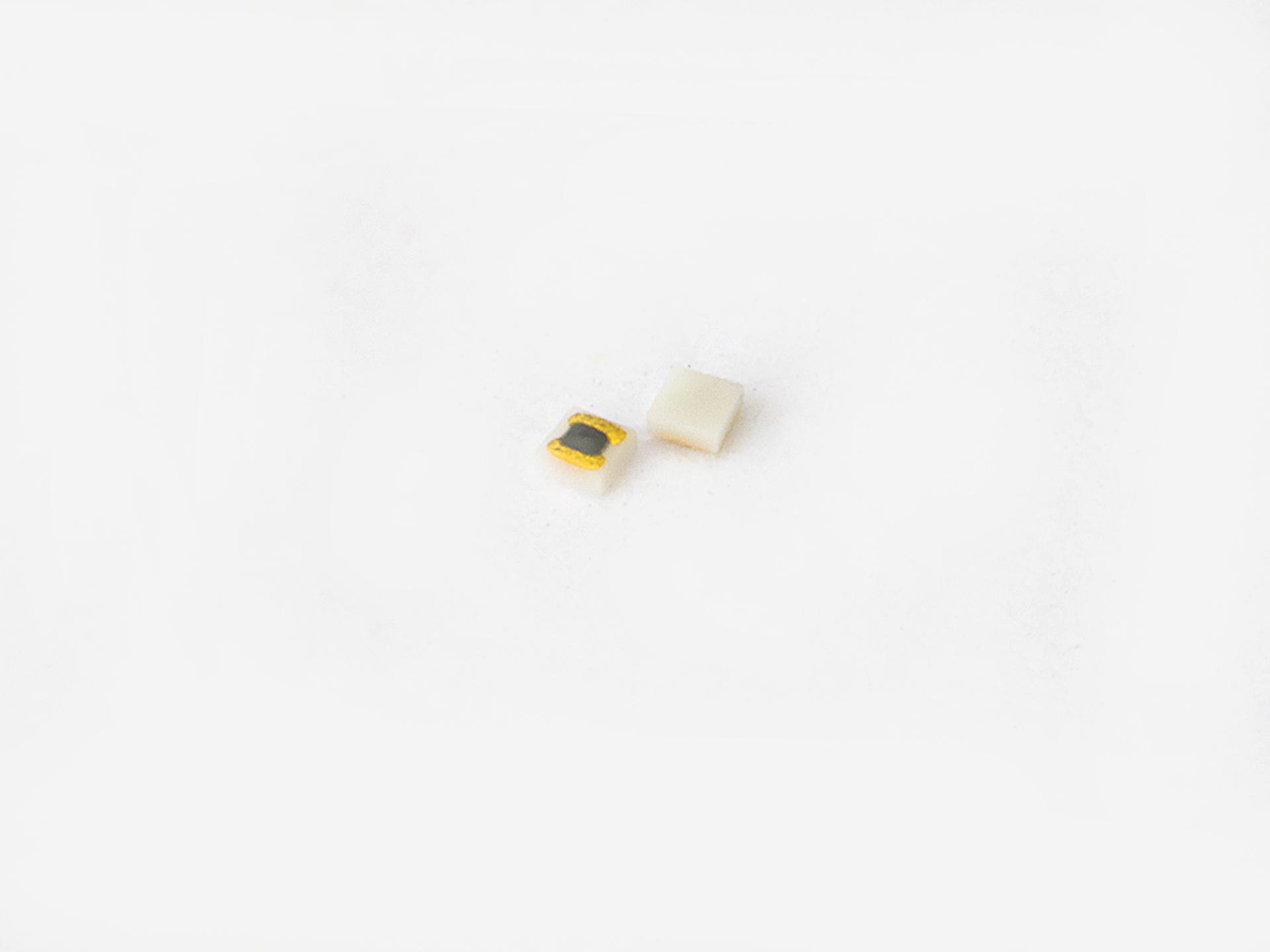 SAR型薄膜芯片电阻器